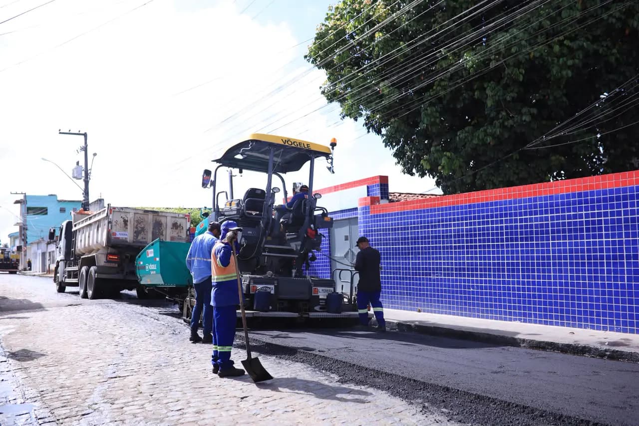 São Sebastião inicia pavimentação de mais de 20 ruas em parceria com Governo de AL